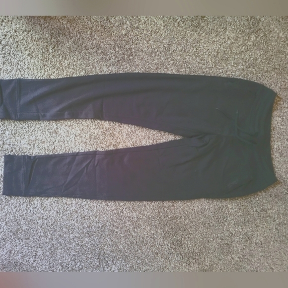 NWT Chloe Ting black embroidered joggers Size S (runs small) - Picture 3 of 6